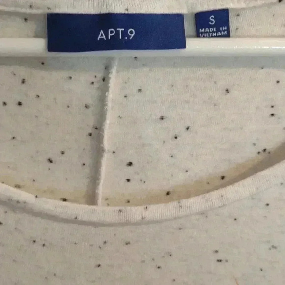 APT. 9 tank top size small cream‎ w/blue graphic print - Picture 4 of 4